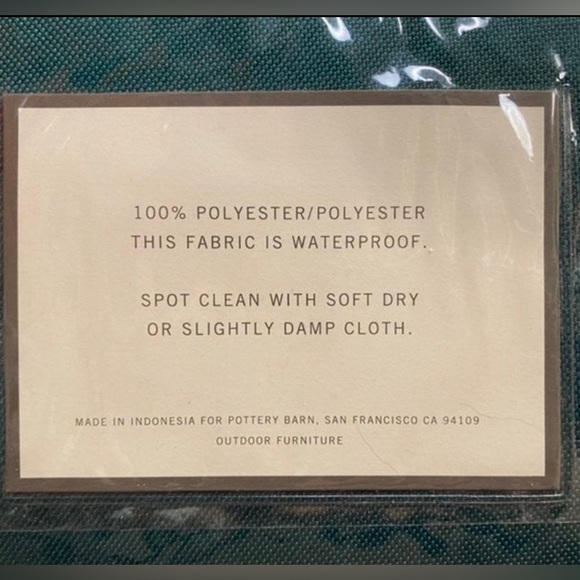 Pottery Barn Outdoor Furniture Cover Market Umbrella Cover Green NEW IN PACKAGE - Picture 3 of 3